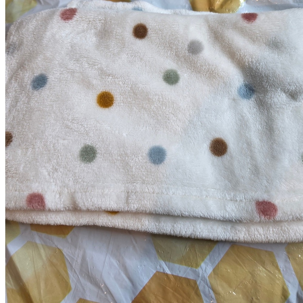 Parent's Choice Cream Polka Dot Plush Baby Blanket 30x36 SDLYBL006
